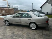 Gebraucht Mercedes E240 170 PS (125 kW) 1998 Beige Limousine