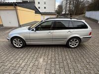 Gebraucht BMW 325 192 PS (141 kW) 2002 Silber Kombi