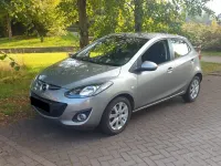 Gebraucht Mazda 2 75 PS (55 kW) 2011 Grau Kleinwagen