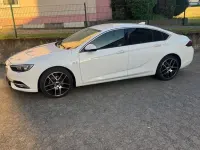 Gebraucht Opel Insignia Edition 140 PS (102 kW) 2018 Weiß Limousine