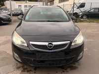 Gebraucht Opel Astra Edition 165 PS (121 kW) 2011 Schwarz Kombi