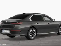 Gebraucht BMW 740 286 PS (210 kW) 2023 Sophistograu brillanteffekt me Limousine