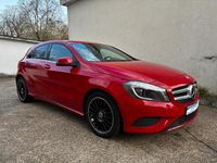 Gebraucht Mercedes A180 122 PS (89 kW) 2013 Rot Limousine