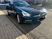 Second-hand Mercedes SLK200 184 CP (135 kW) 2011 Negru Cabrio