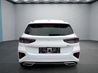 Gebraucht Kia Ceed 140 PS (102 kW) 2025 Weiß Kleinwagen