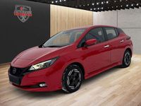 Gebraucht Nissan Leaf Acenta 110 kW (150 PS) 2023 Rot (red (s)) Kleinwagen