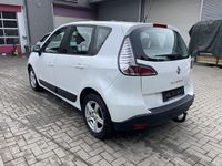 Gebraucht Renault Scénic III Dynamique 110 PS (80 kW) 2012 Weiß Van / Kleinbus