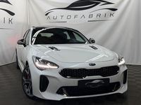 Gebraucht Kia Stinger GT 370 PS (272 kW) 2017 Weiß Kleinwagen