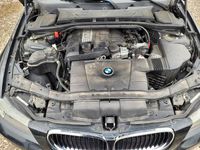 Gebraucht BMW 318 143 PS (105 kW) 2009 Schwarz Kombi