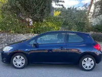 Gebraucht Toyota Auris 124 PS (91 kW) 2008 Blau Kleinwagen