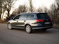 Gebraucht VW Passat 140 PS (102 kW) 2011 Grau Kombi