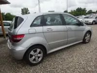 Gebraucht Mercedes B200 140 PS (102 kW) 2010 Silber Van / Kleinbus