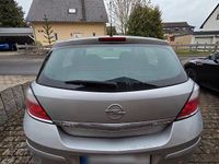 Gebraucht Opel Astra 90 PS (66 kW) 2004 Silber Limousine
