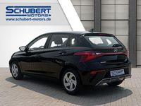 Gebraucht Hyundai i20 Select 101 PS (74 kW) 2025 Schwarz Limousine