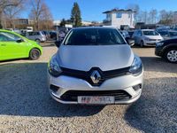 Gebraucht Renault Clio IV Life 73 PS (53 kW) 2017 Silber Kleinwagen