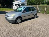 Gebraucht Ford Fiesta 60 PS (44 kW) 2004 Silber Kleinwagen