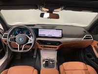 Gebraucht BMW 330e M Sport 292 PS (214 kW) 2025 Alpinweiß uni Kombi