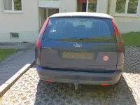 Usado Ford Focus Ghia 116 CV (85 kW) 2006 Azul Berlina