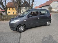 Gebraucht Hyundai i10 69 PS (50 kW) 2012 Grau Kleinwagen