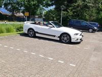 Second-hand Ford Mustang 305 CP (224 kW) 2013 Alb Cabrio
