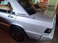 Gebraucht Mercedes 190 132 PS (97 kW) 1998 Silber Limousine