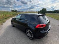 Gebraucht VW Golf VII Highline 150 PS (110 kW) 2016 Schwarz Limousine