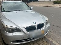 Gebraucht BMW 520 183 PS (134 kW) 2009 Grau Kombi