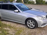 Usado Mercedes E220 Avantgarde 170 CV (125 kW) 2010 Plateado Familiar