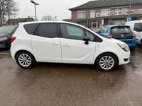 Gebraucht Opel Meriva 120 PS (88 kW) 2014 Weiß Van / Kleinbus