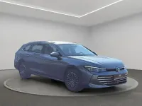 Gebraucht VW Passat Elegance 150 PS (110 kW) 2025 Grau Kombi