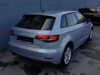 Gebraucht Audi A3 Premium 116 PS (85 kW) 2019 Silber Limousine