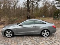 Gebraucht Mercedes E250 204 PS (150 kW) 2010 Grau Coupé