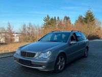 Gebraucht Mercedes C220 143 PS (105 kW) 2004 Grau Kombi