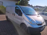 Gebraucht Opel Vivaro 114 PS (83 kW) 2010 Silber Van / Kleinbus