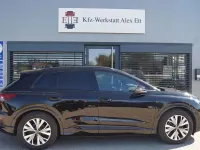 Gebraucht Audi Q4 e-tron Basis 150 kW (204 PS) 2023 Schwarz SUV