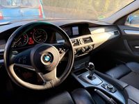 Gebraucht BMW 523 Sport Line 190 PS (139 kW) 2009 Silber Kombi