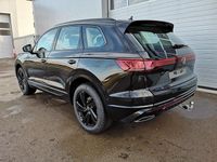 Neu VW Touareg Edition 330 PS (242 kW) 2026 Grenadillschwarz metallic SUV