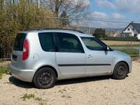 Gebraucht Skoda Roomster 105 PS (77 kW) 2006 Silber Van / Kleinbus