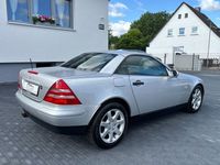 Gebraucht Mercedes SLK230 193 PS (141 kW) 2000 Silber Cabrio