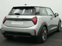 Usata Mini Cooper Classic 156 CV (114 kW) 2024 Grigio Utilitaria
