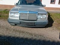 Gebraucht Mercedes 300 113 PS (83 kW) 1990 Silber Kombi