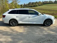 Gebraucht Skoda Superb LAURIN & KLEMENT 190 PS (139 kW) 2018 Weiß Kombi