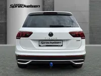 Gebraucht VW Tiguan Elegance 200 PS (147 kW) 2023 Weiß SUV