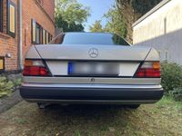 Gebraucht Mercedes 230 132 PS (97 kW) 1992 Silber Coupé