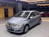 Gebraucht Mercedes B180 116 PS (85 kW) 2009 Blau Van / Kleinbus