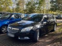 gebraucht Opel Insignia 2.0 CDTI Sports Tourer. Neuer TÜV/2 Hände
