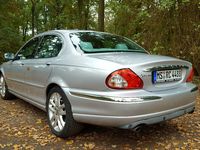 Gebraucht Jaguar X-type 196 PS (144 kW) 2001 Silber metallic Limousine