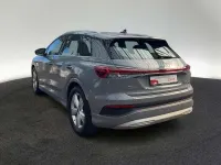 Gebraucht Audi Q4 e-tron Advanced Plus 219 kW (299 PS) 2023 Kieselgrau SUV