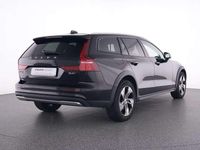 Gebraucht Volvo V60 CC Plus 197 PS (144 kW) 2023 Schwarz Kombi
