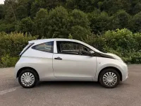 Gebraucht Toyota Aygo 69 PS (50 kW) 2017 Silber Kleinwagen